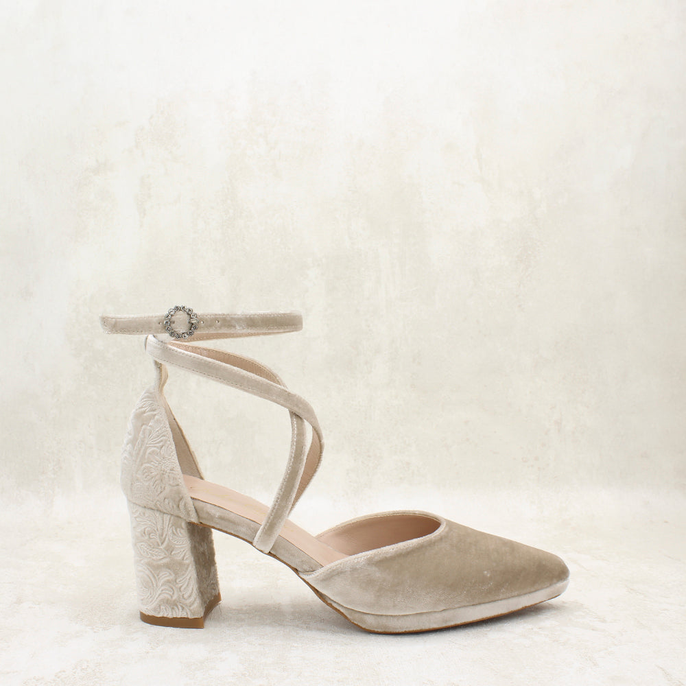 VELVET TAUPE, BRDO
