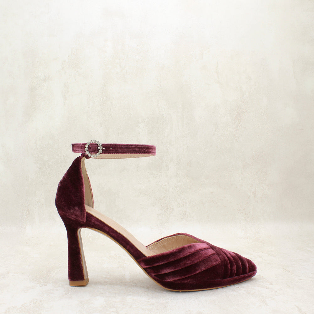 VELVET PRUNA