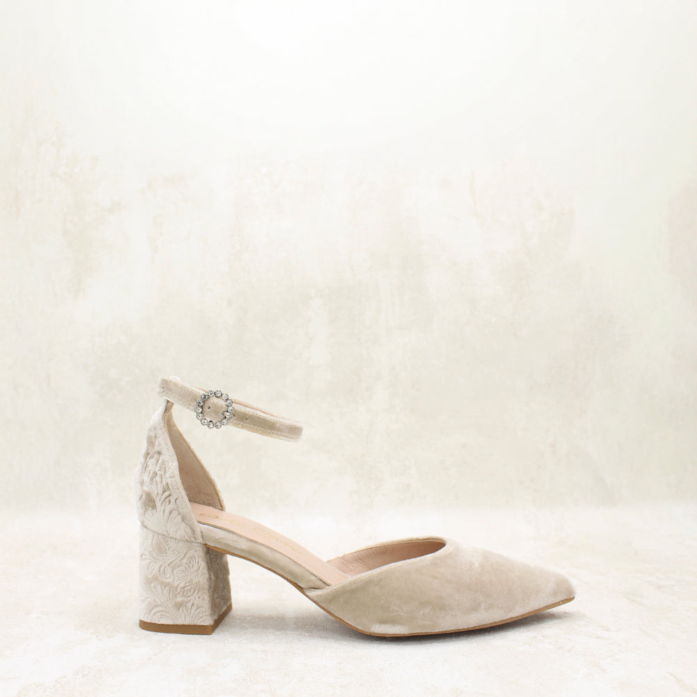 VELVET TAUPE, BRDO