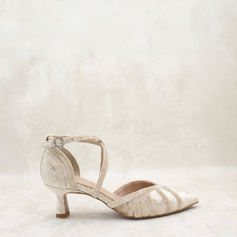 VELVET SEDA CAVA, BRDO