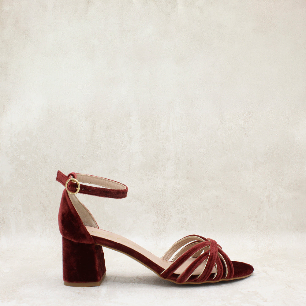 VELVET GARNET, METAL CAVA