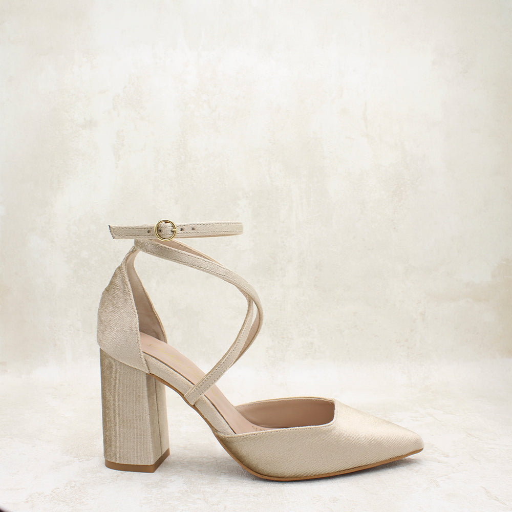 VELVET CAMEL