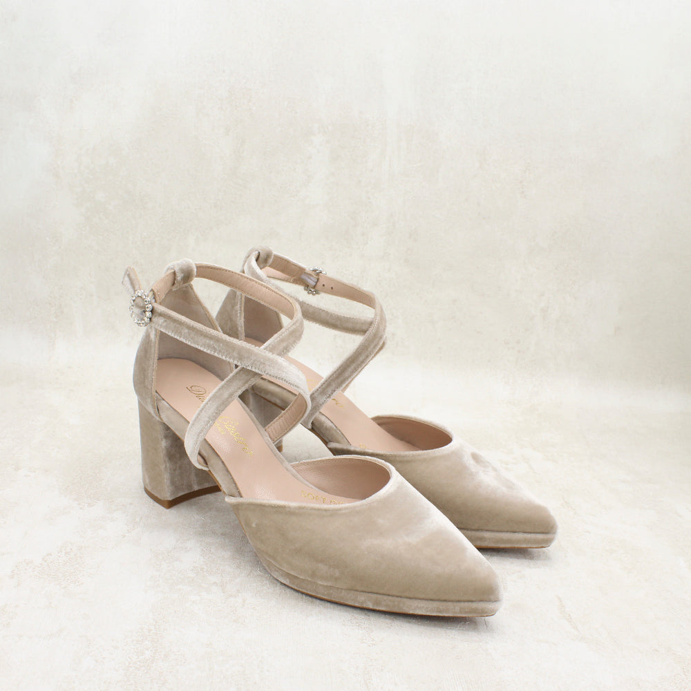 VELVET TAUPE