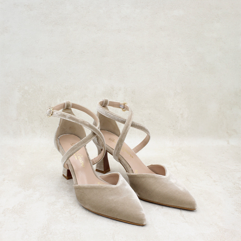 VELVET TAUPE