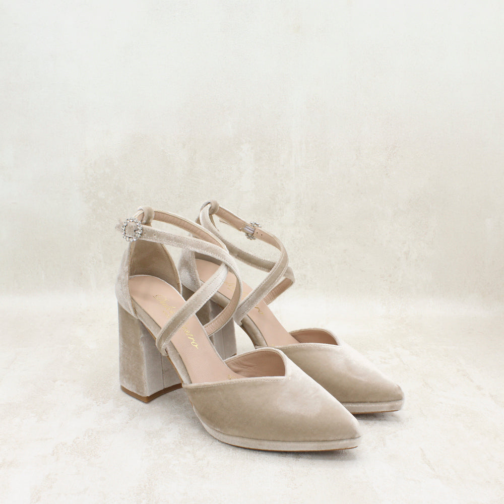 VELVET TAUPE