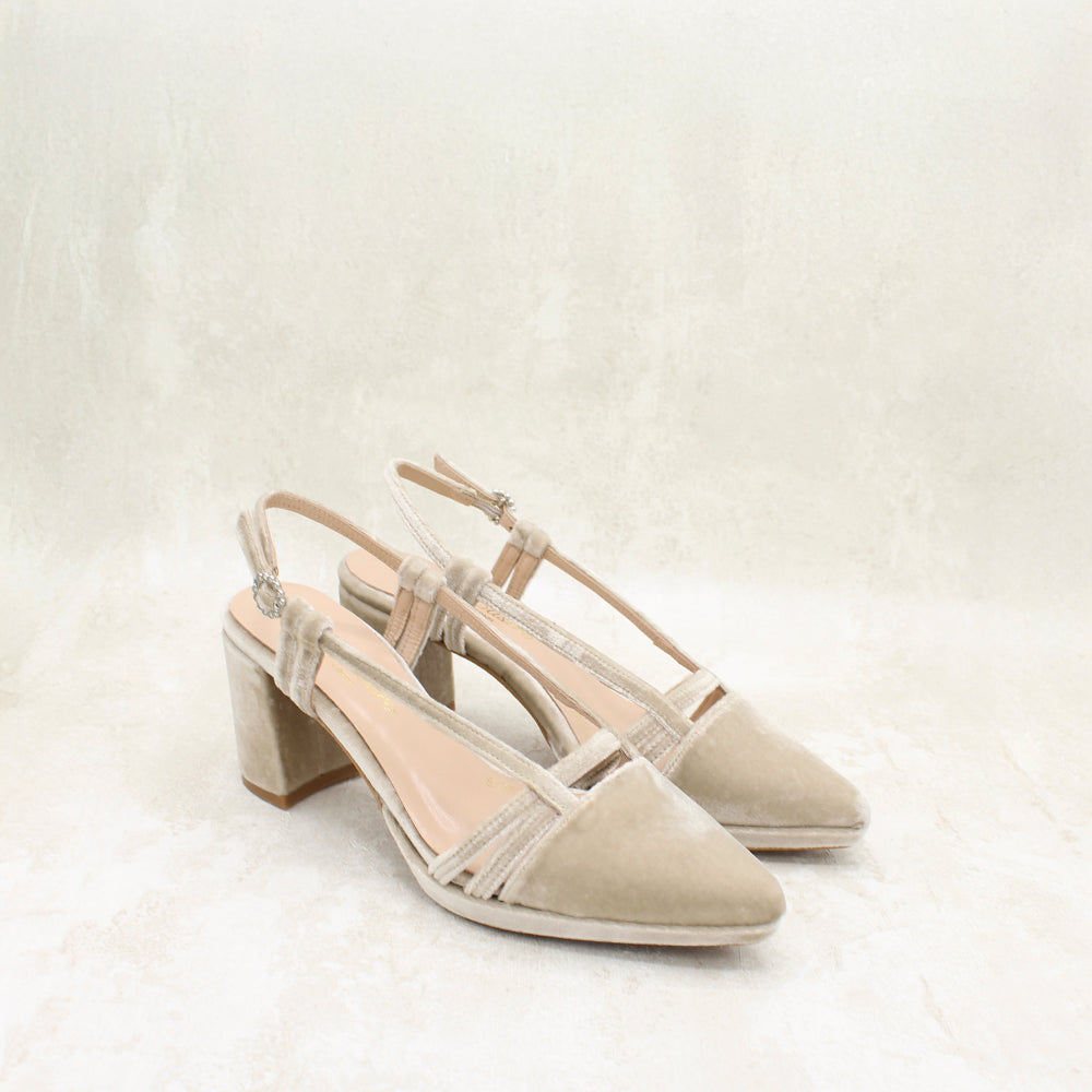 VELVET TAUPE
