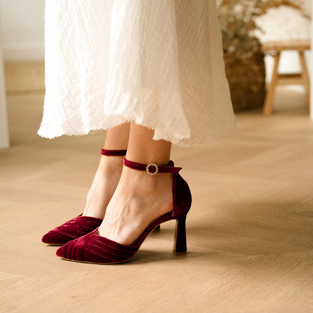 SERENA 9 VELVET GARNETT