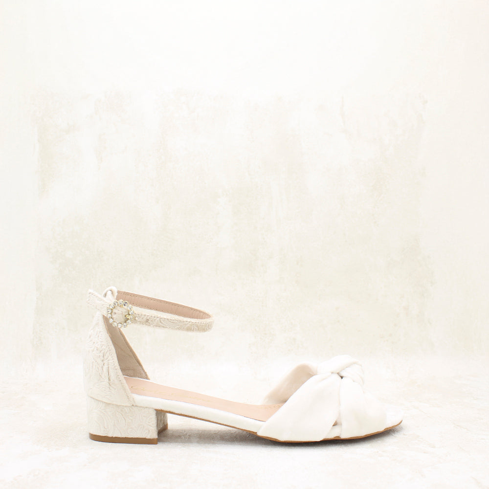 NICOLE 3 VELVET BLANCO, BRDO LATEX