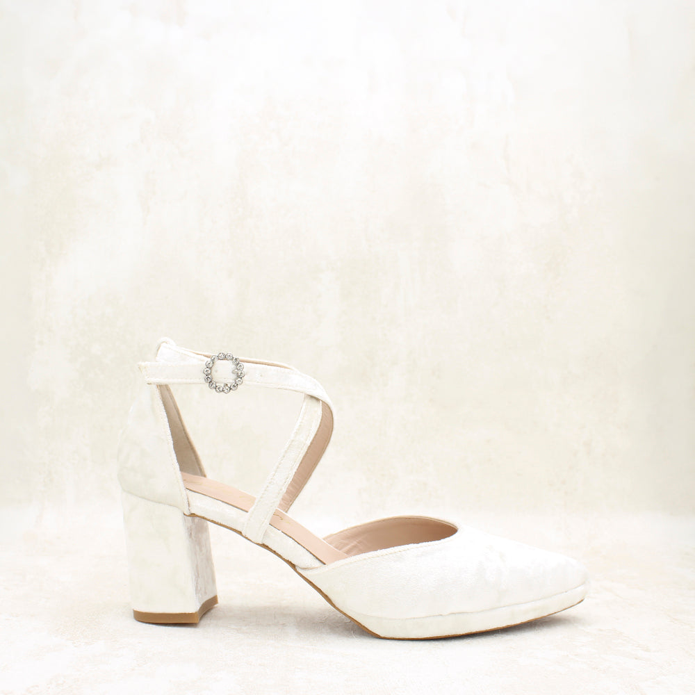 CLAUDIA 7 VELVET SEDA BLANCO
