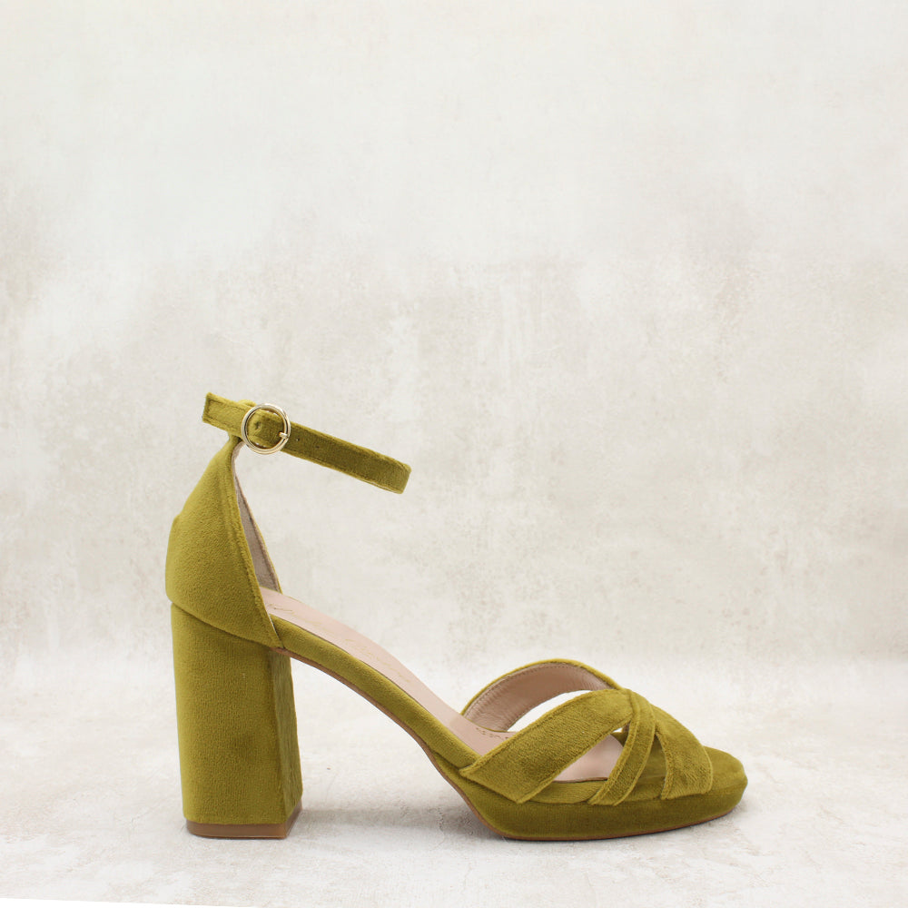 CHARLOTTE 8 VELVET MOSTAZA