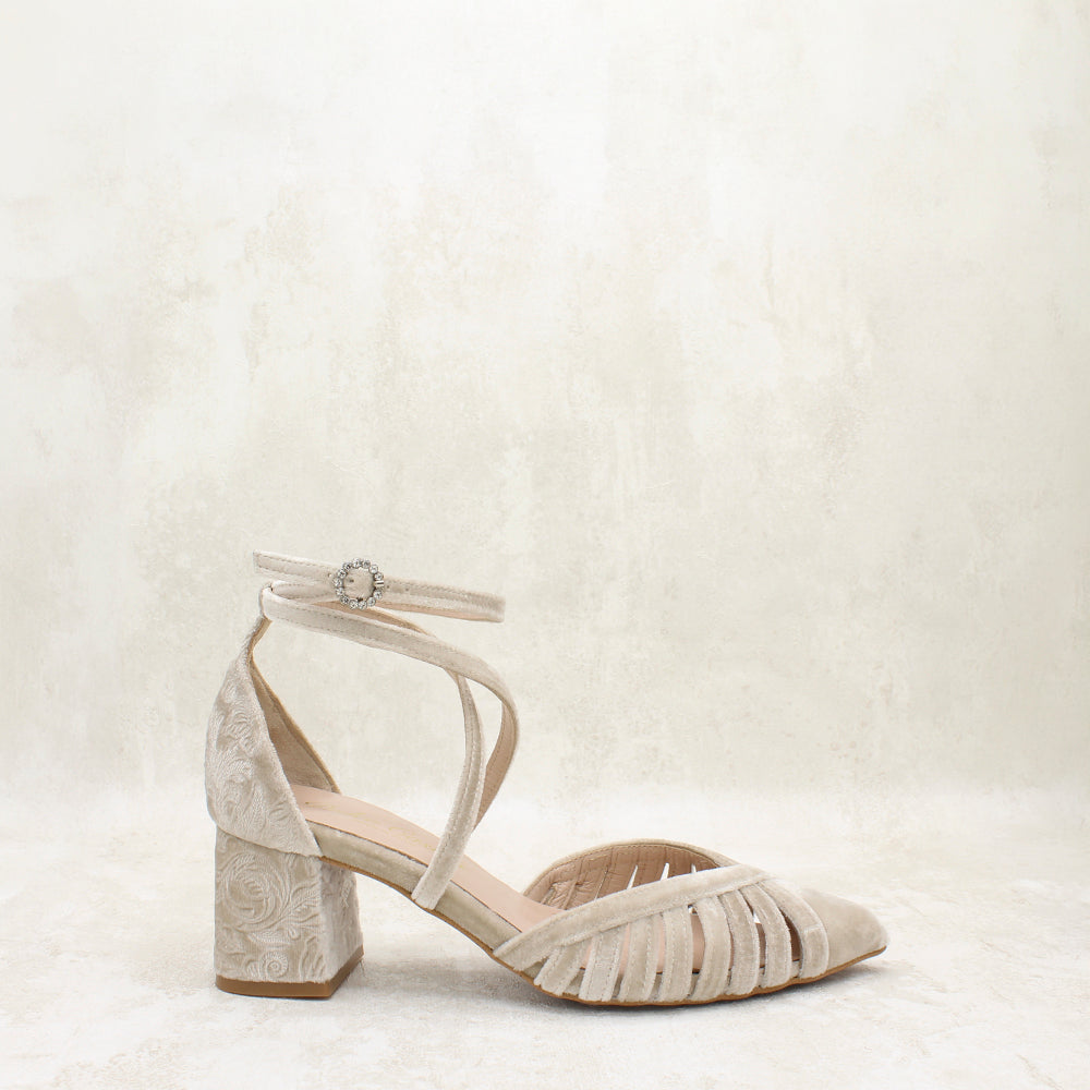 VELVET TAUPE, BRDO