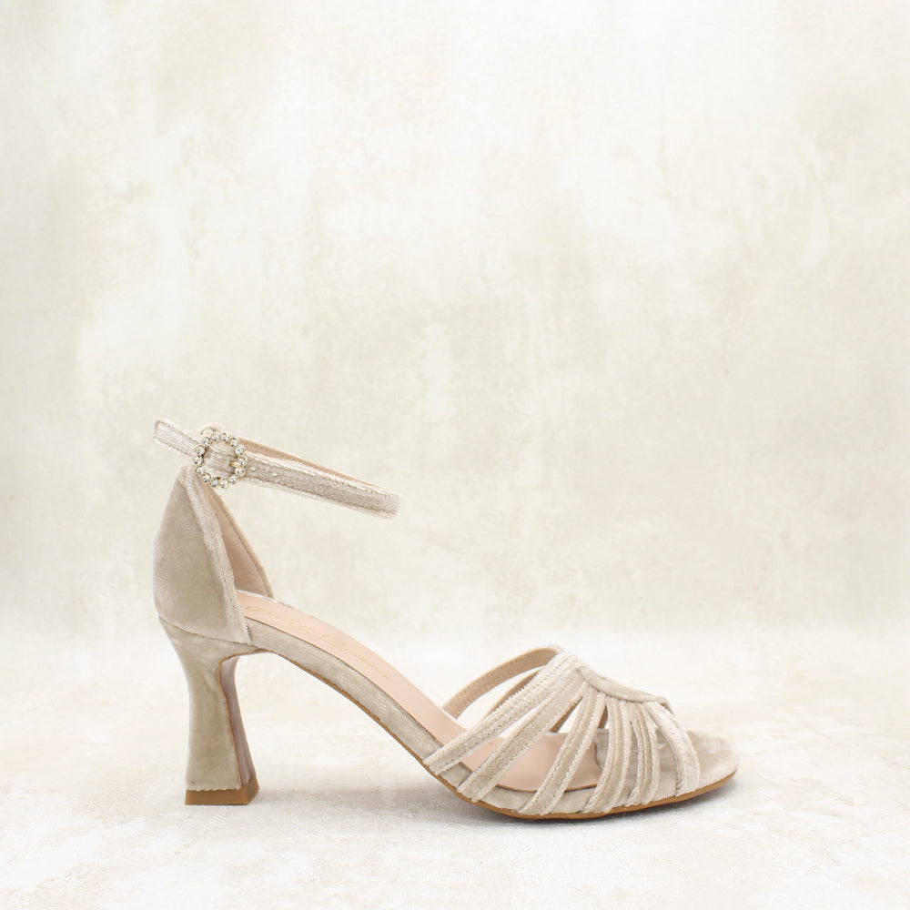 VELVET TAUPE