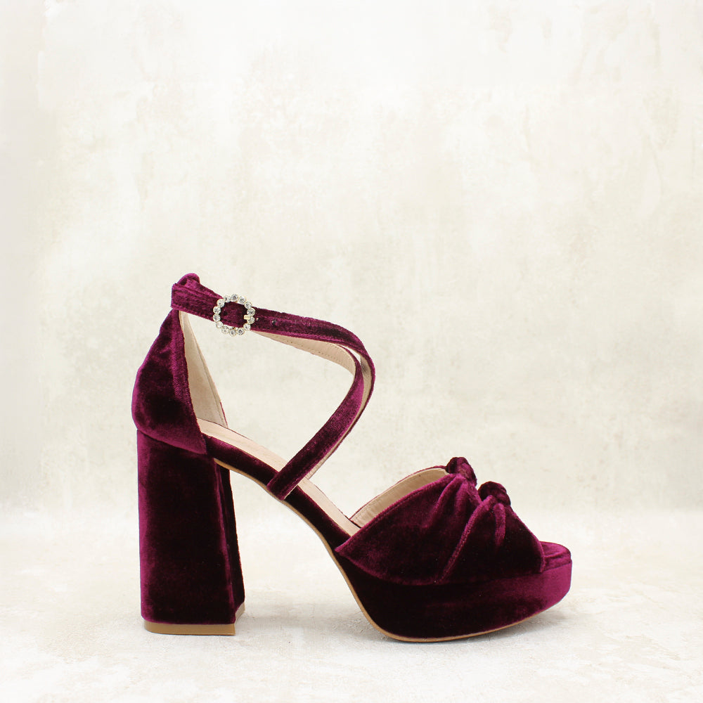 VELVET BURDEOS
