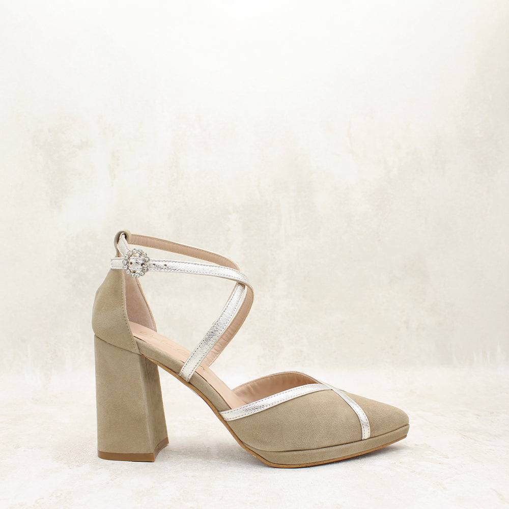 ANTE PIEDRA, METAL PEARL