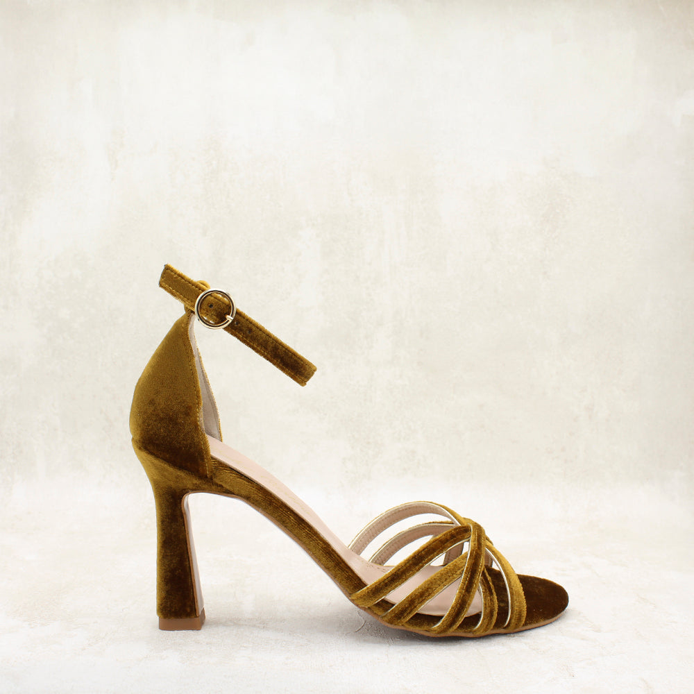 VELVET HONEY, METAL CAVA