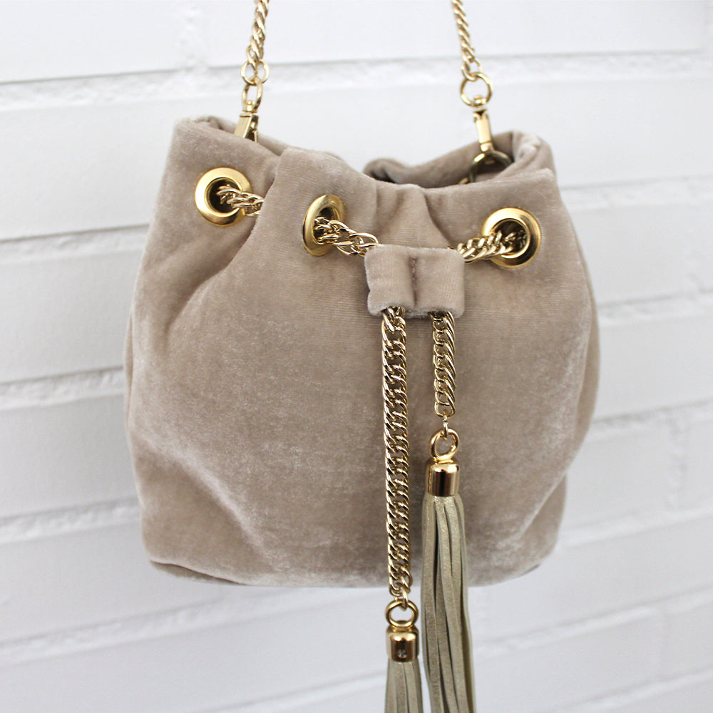VELVET TAUPE