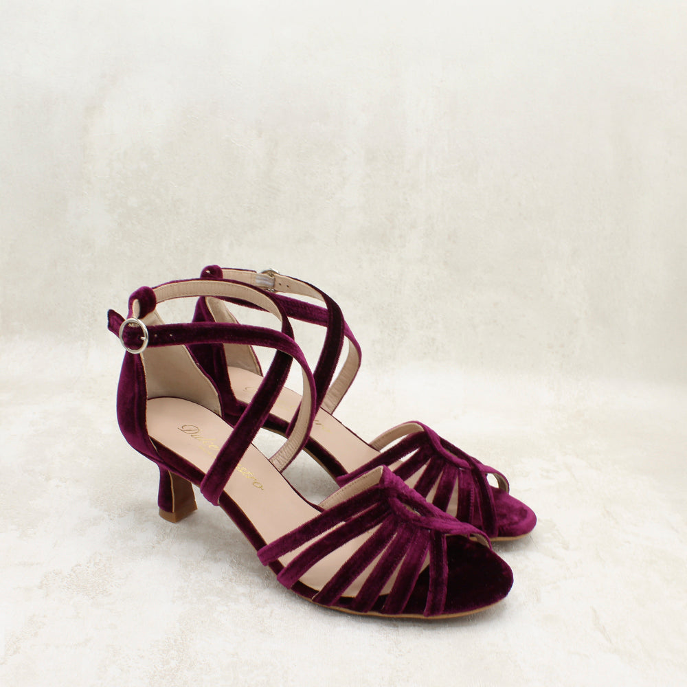VELVET BURDEOS