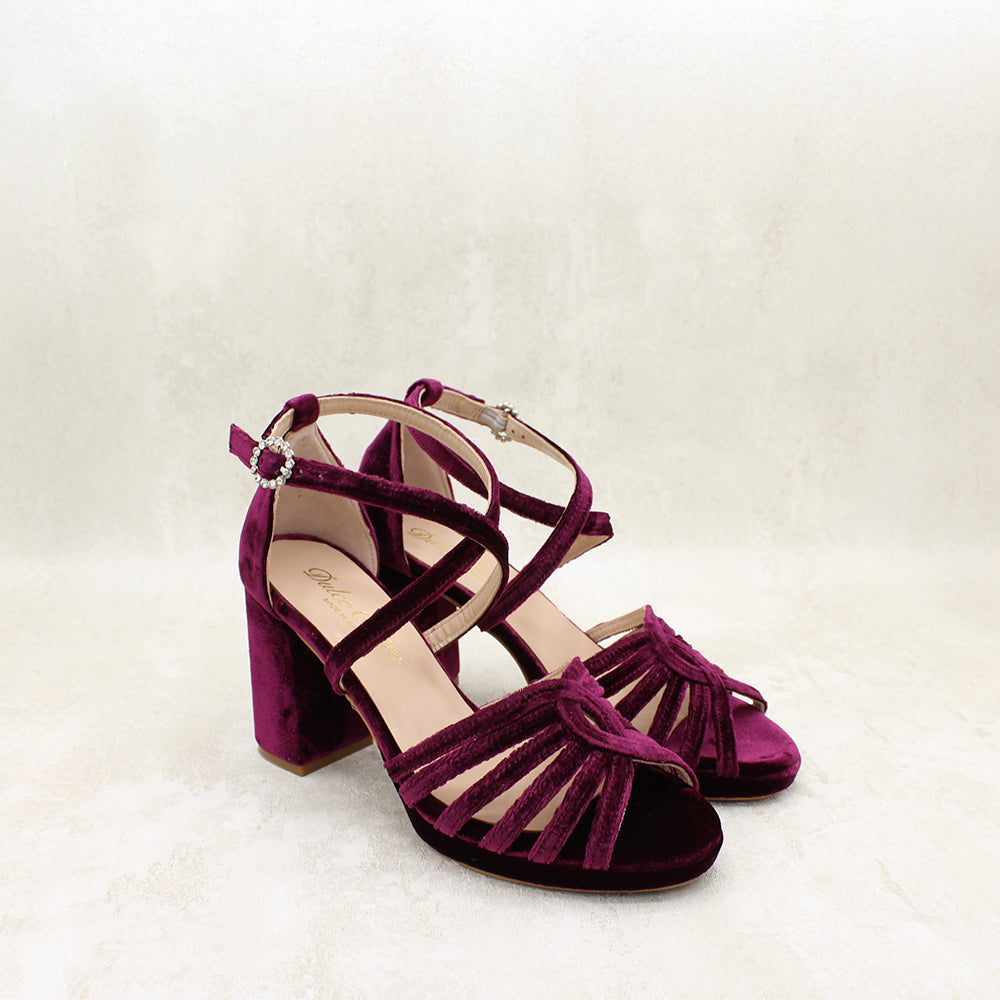 VELVET BURDEOS